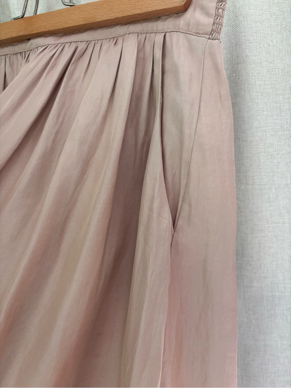 American Eagle Outfitters Blush Pink Satin Maxi Skirt Size M - Picture 3 of 10
